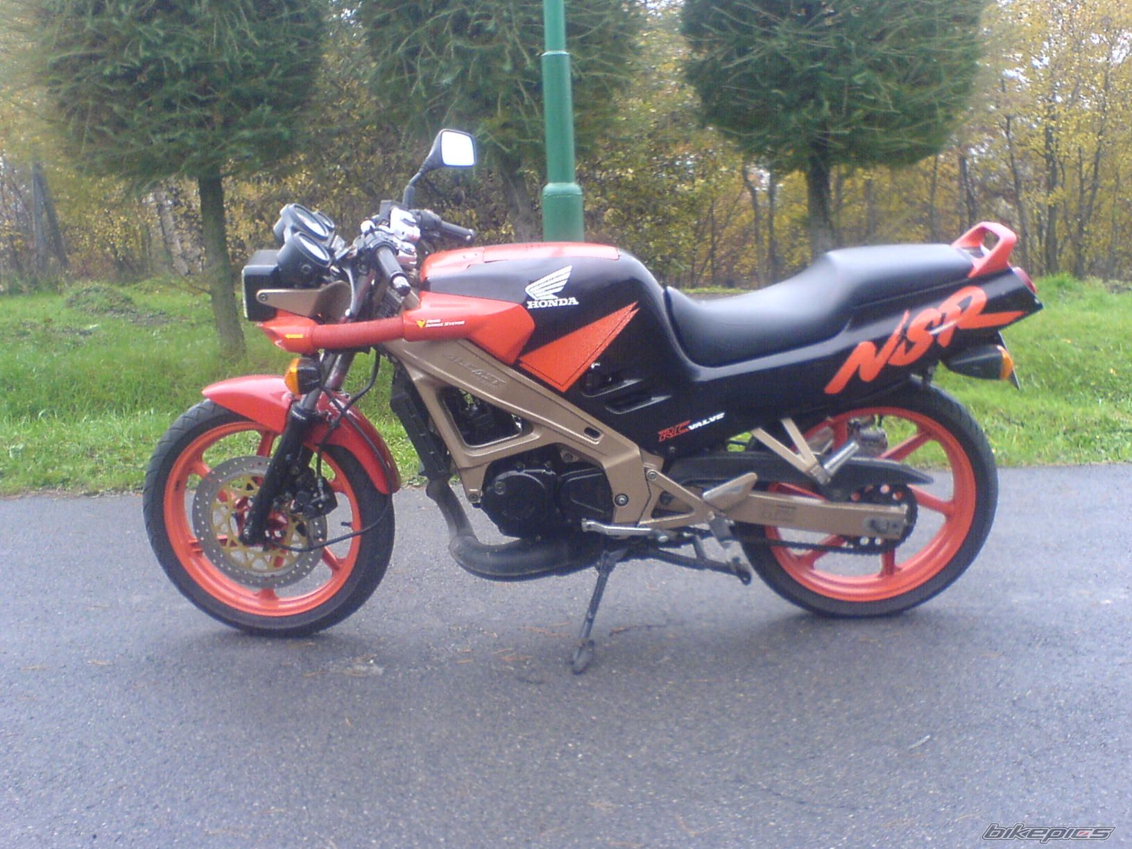 Bike Photo 1074889