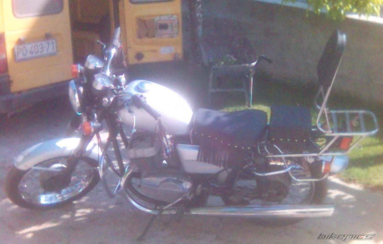 Photo 1075437