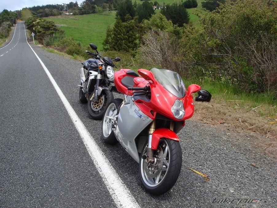 Photo 1075838
