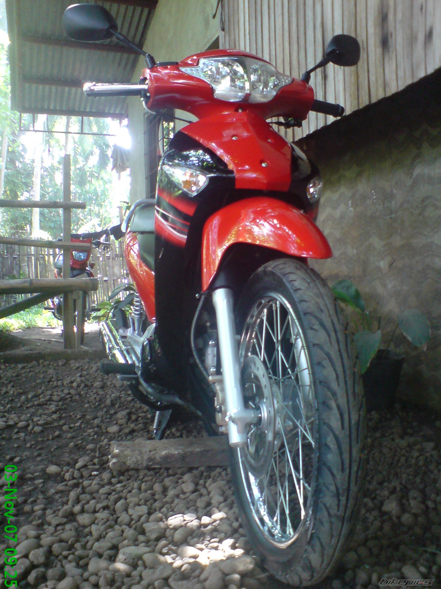 Photo 1075889