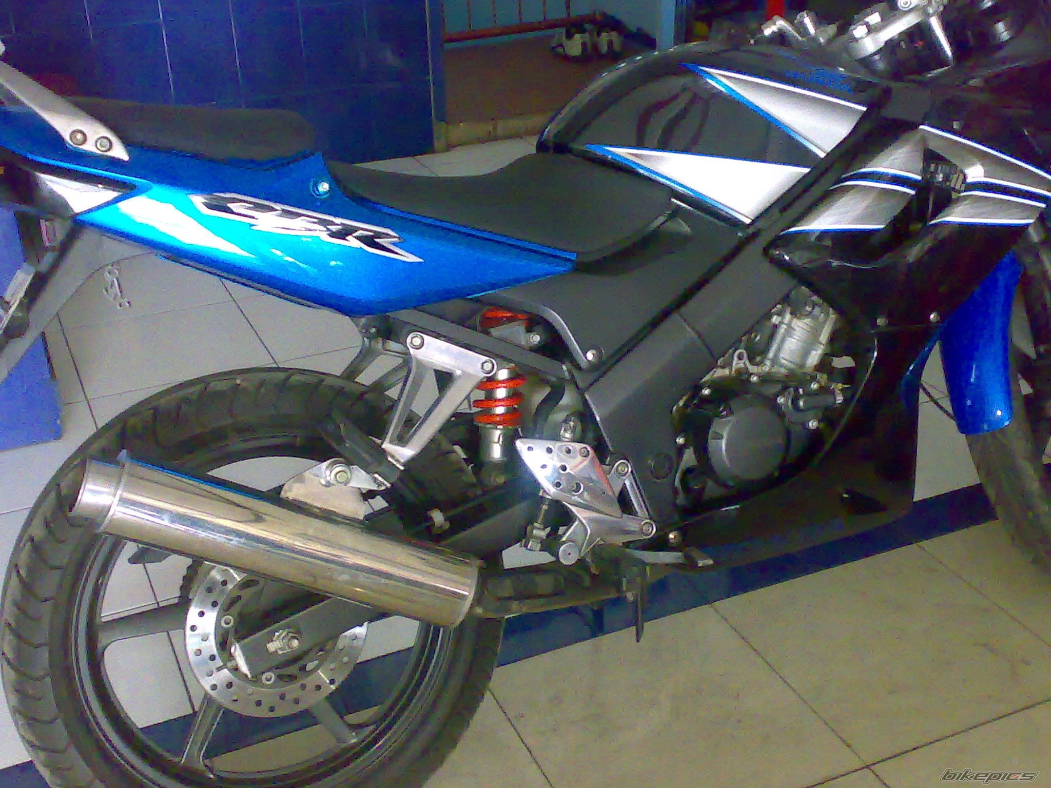 Photo 1075962