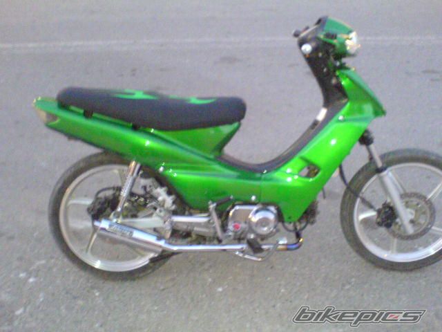Photo 1076136