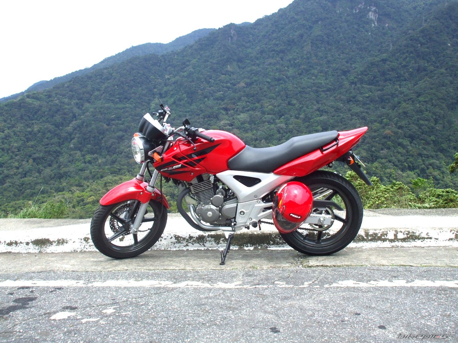 Bike Photo 1076349