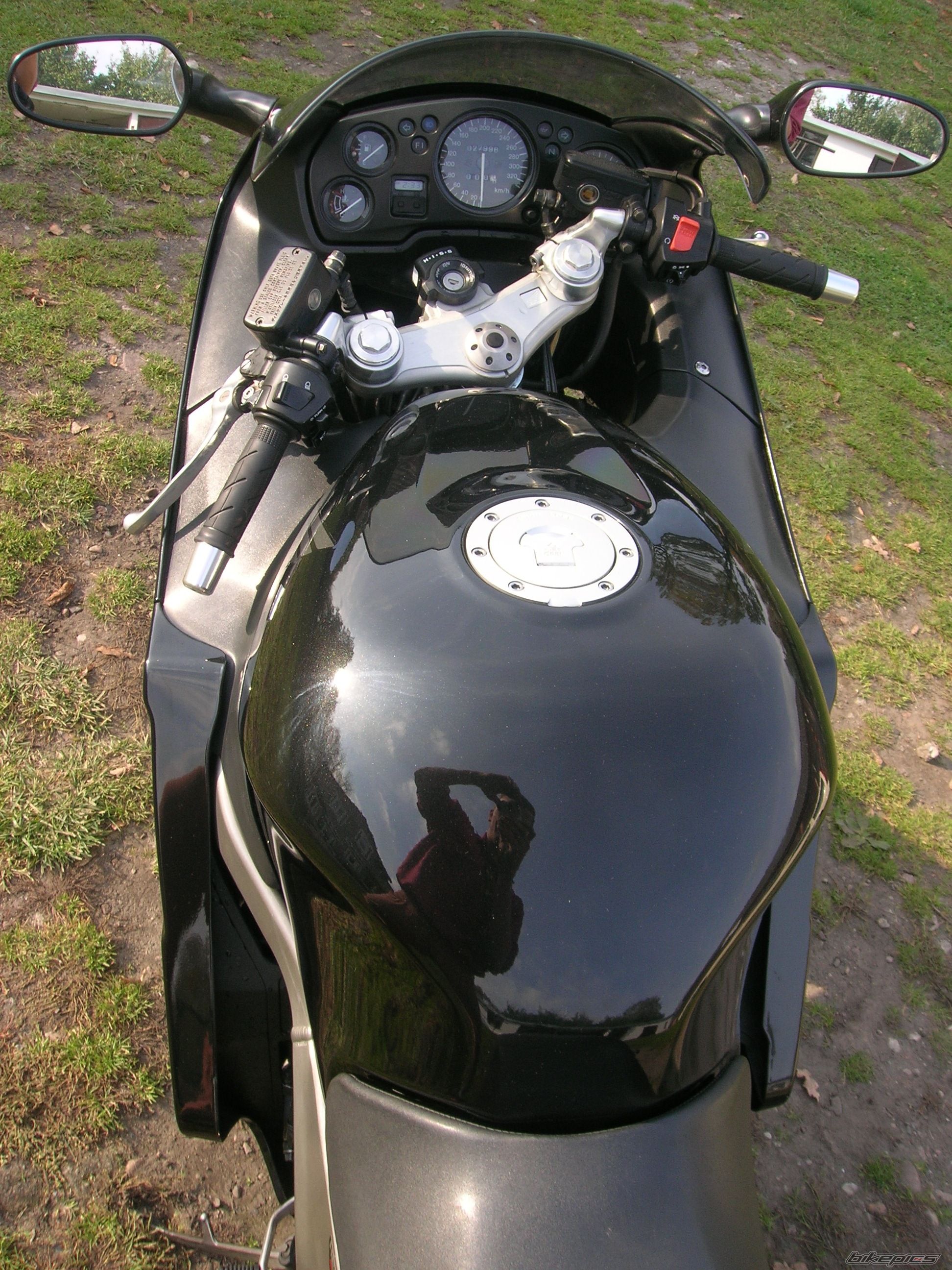 Photo 1076354