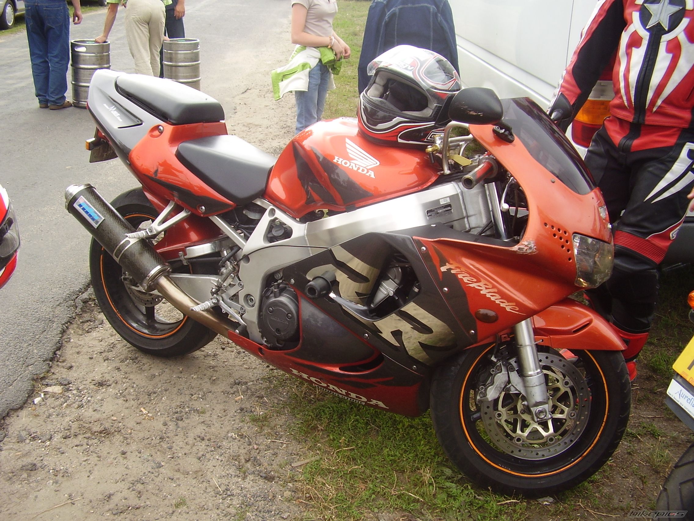 Photo 1076378