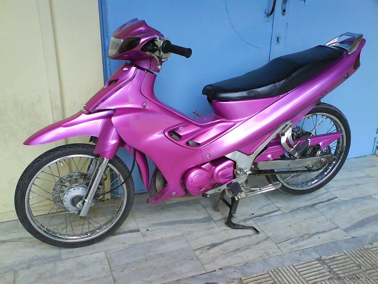 Photo 1076384