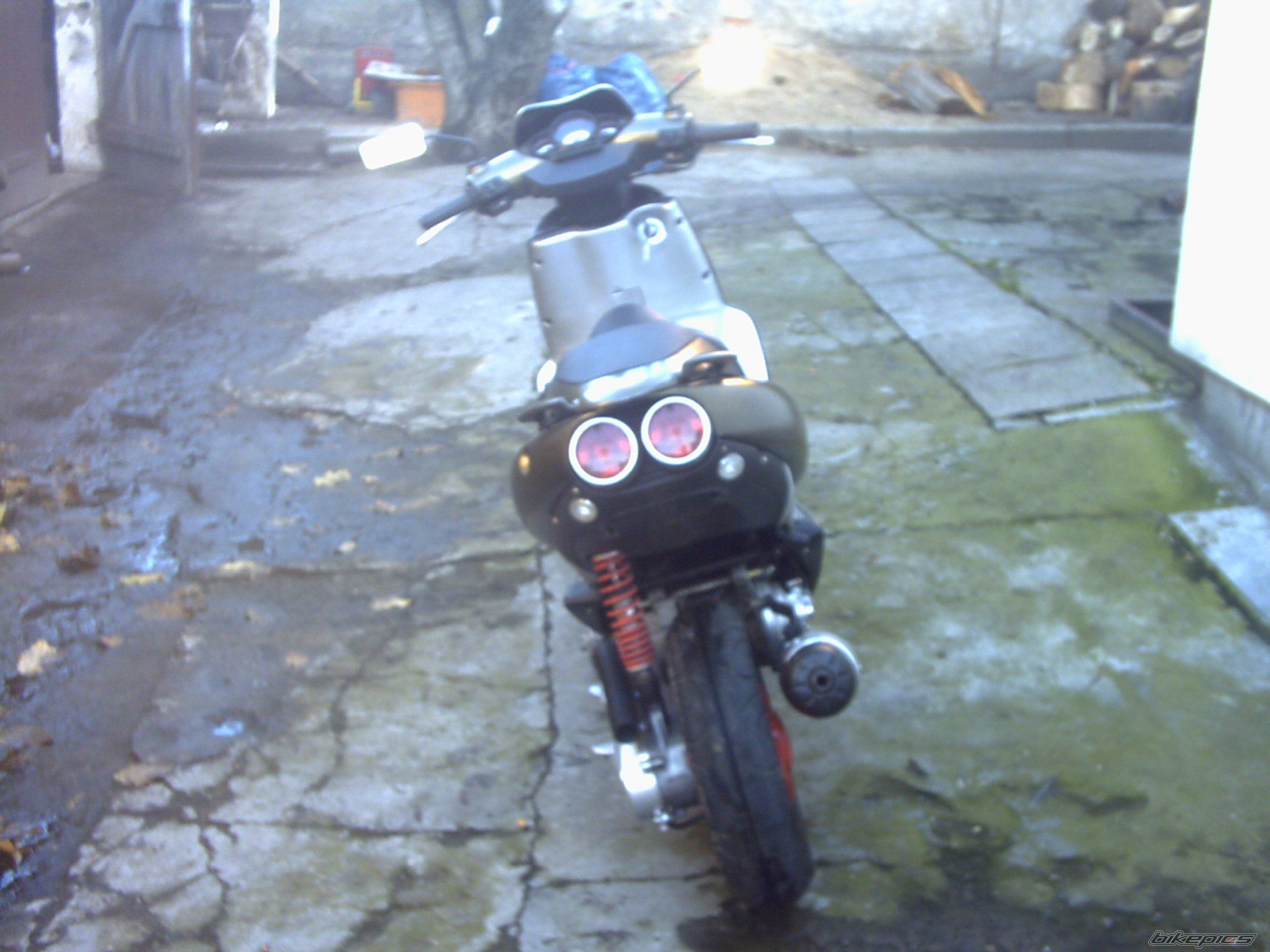 Photo 1076569
