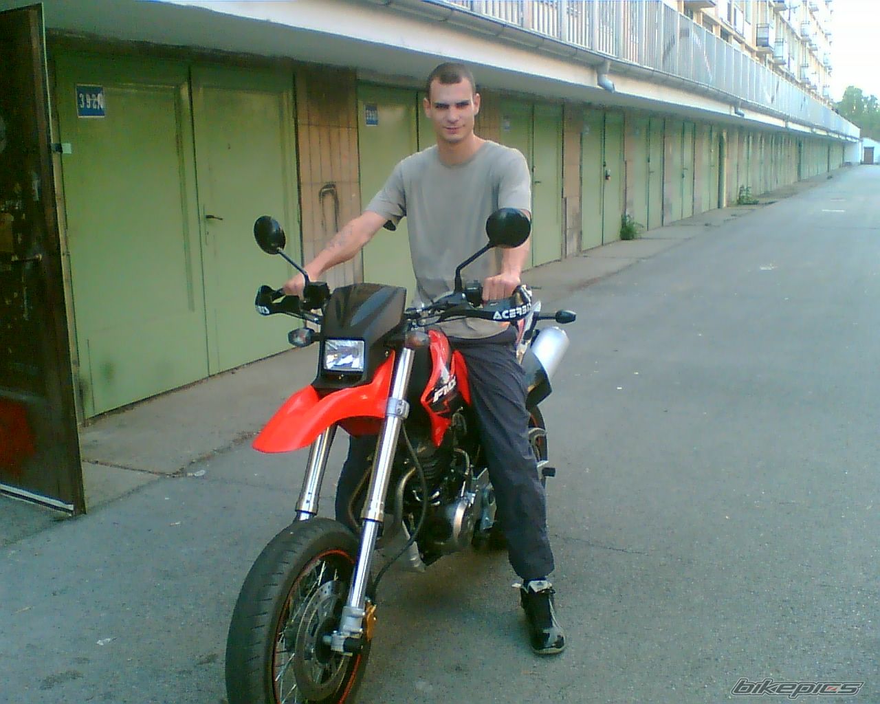 Photo 1076587