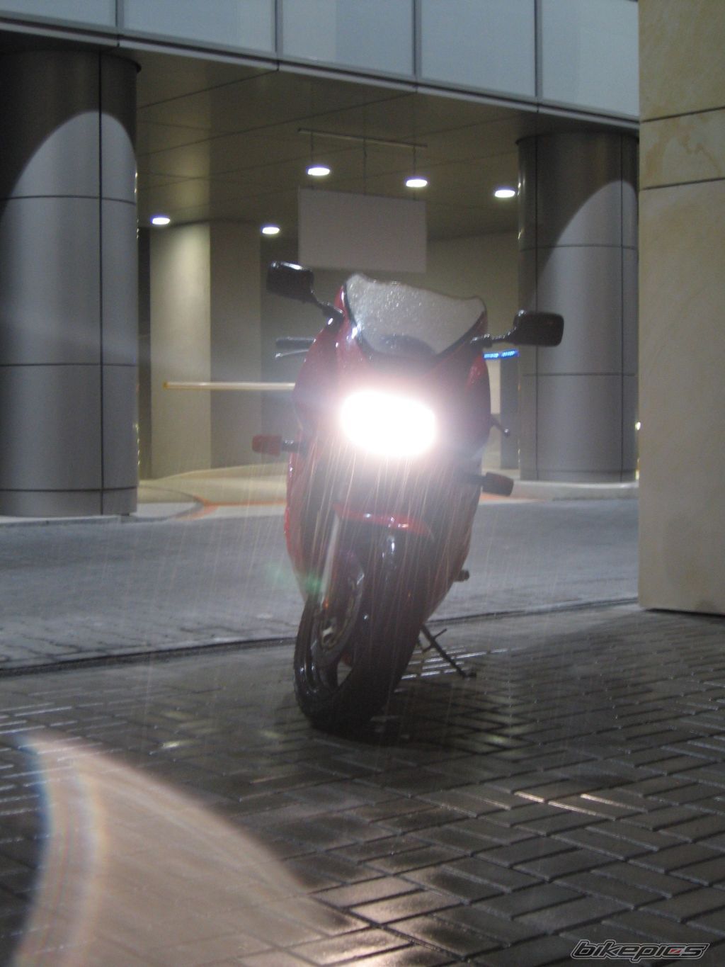 Photo 1076802