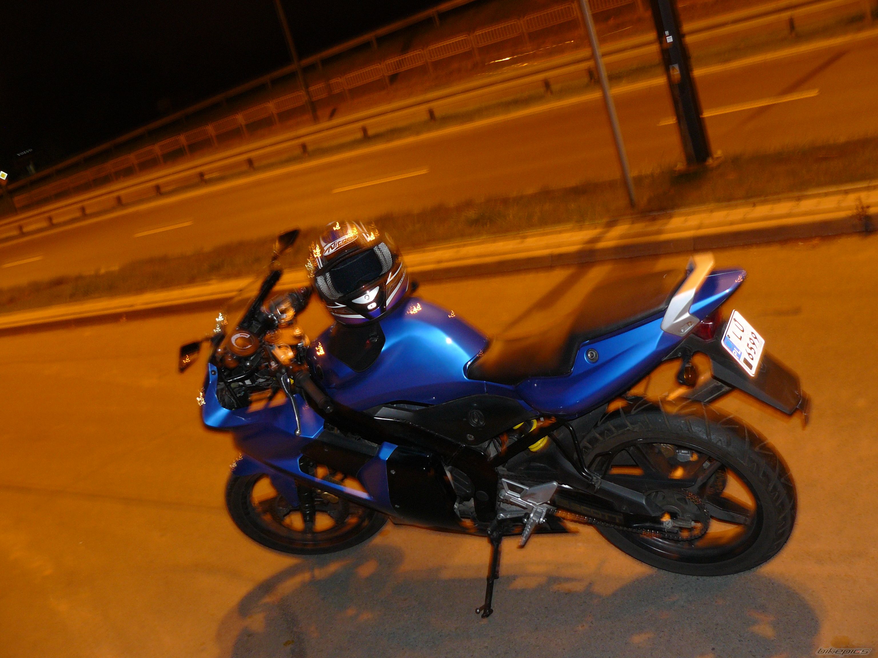 Photo 1076878
