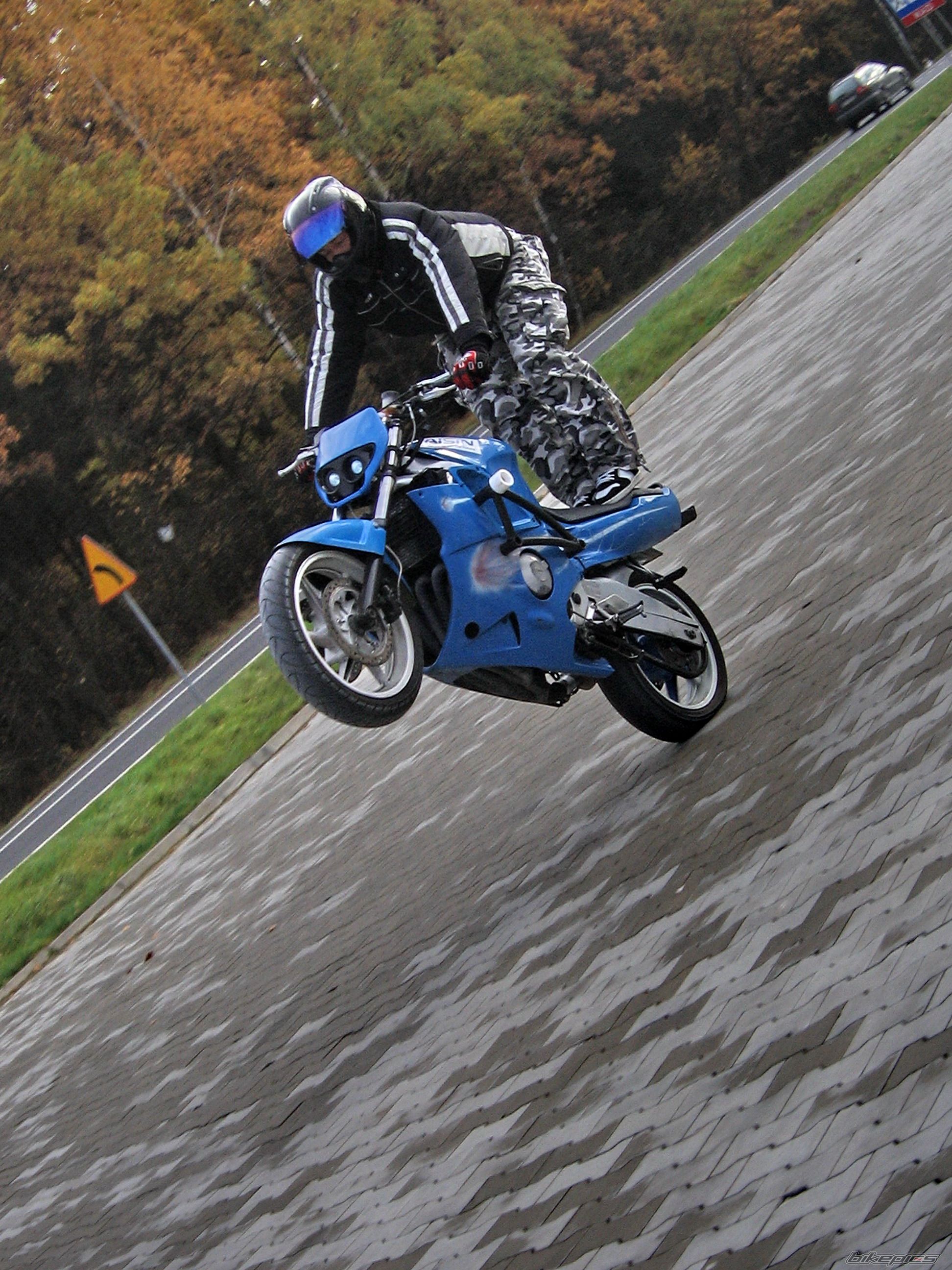Bike Photo 1076881
