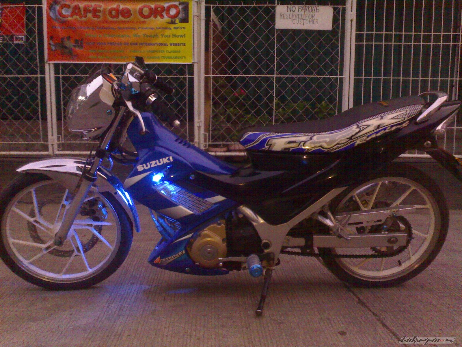 Photo 1077023