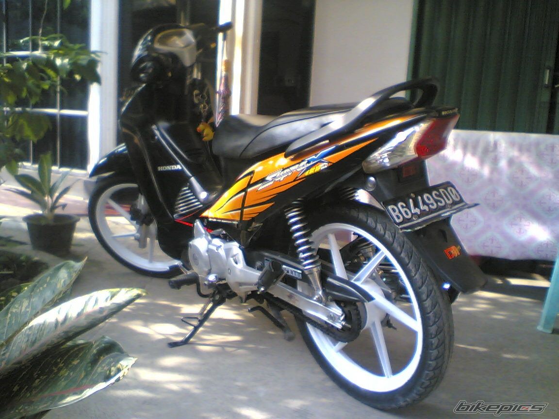 Photo 1077080