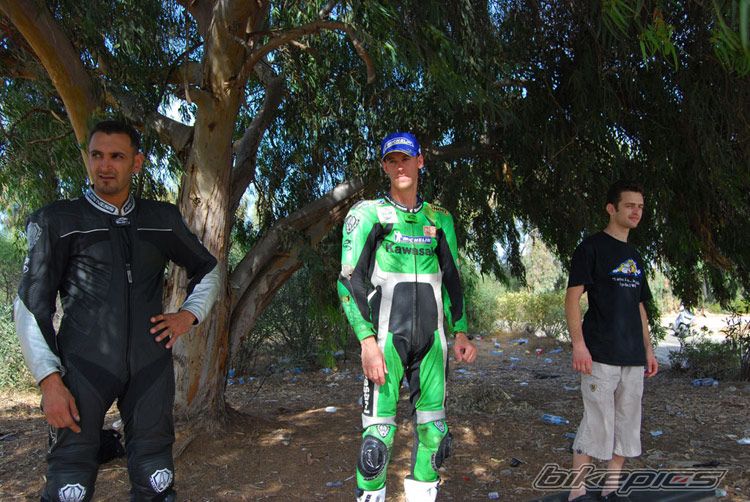 Photo 1077096