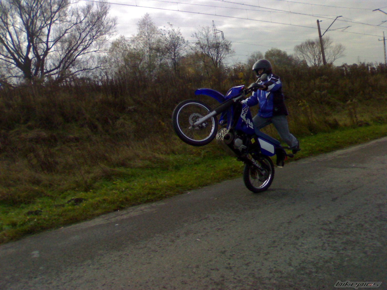Photo 1077120
