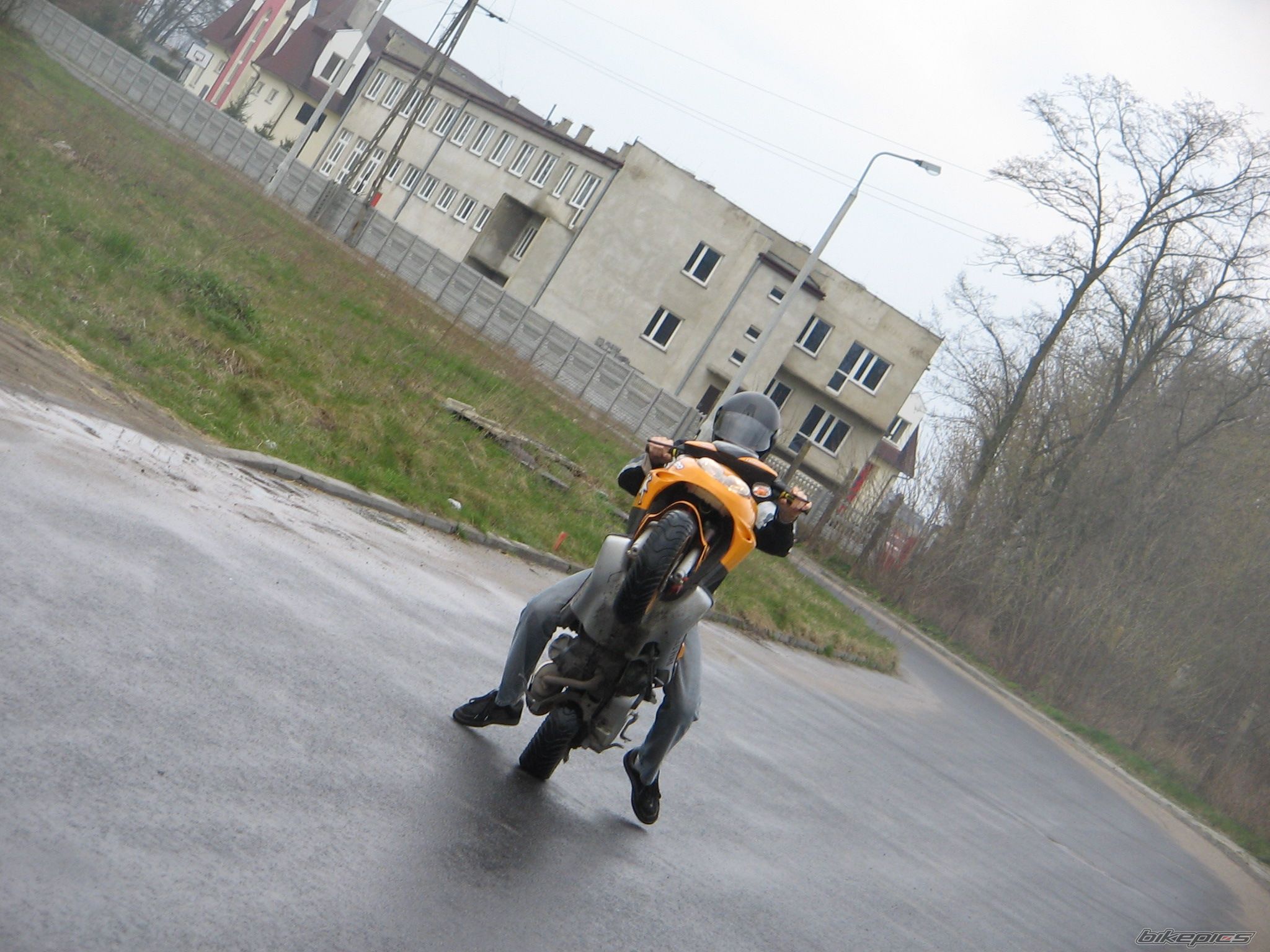 Photo 1077233