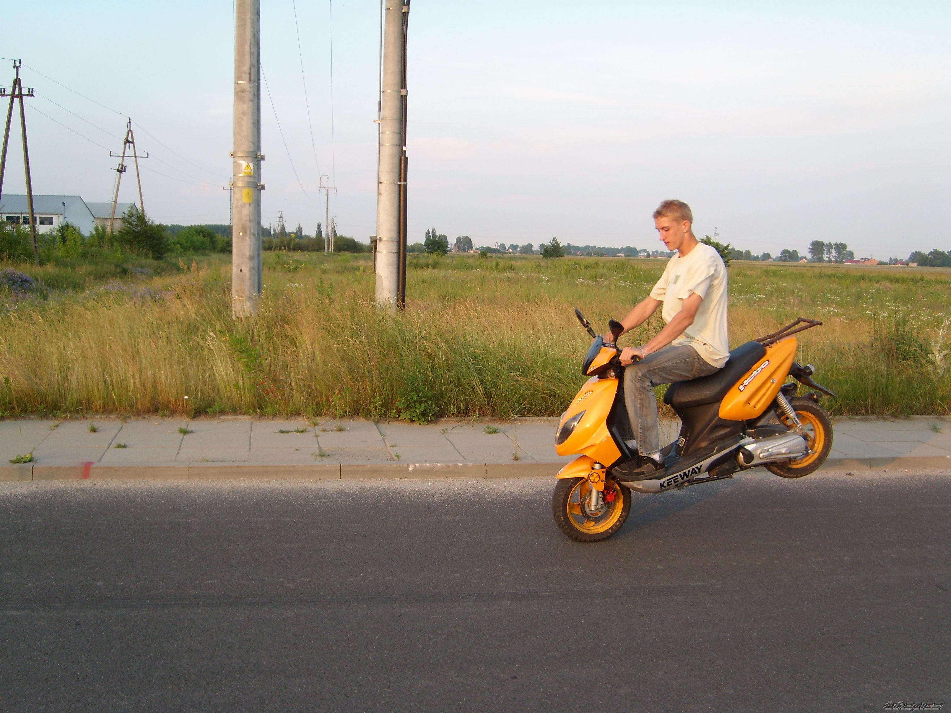 Photo 1077240