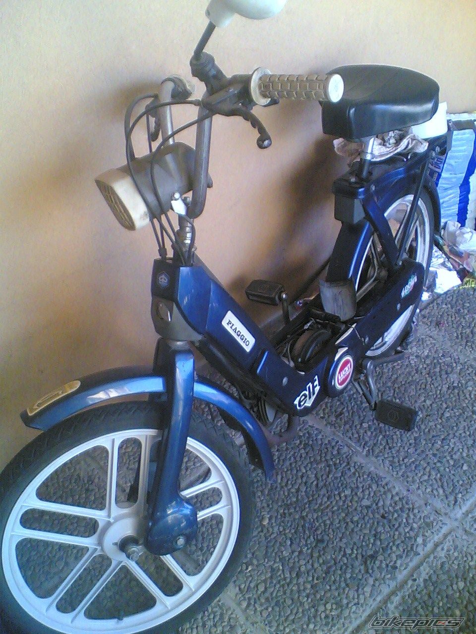 Photo 1077285