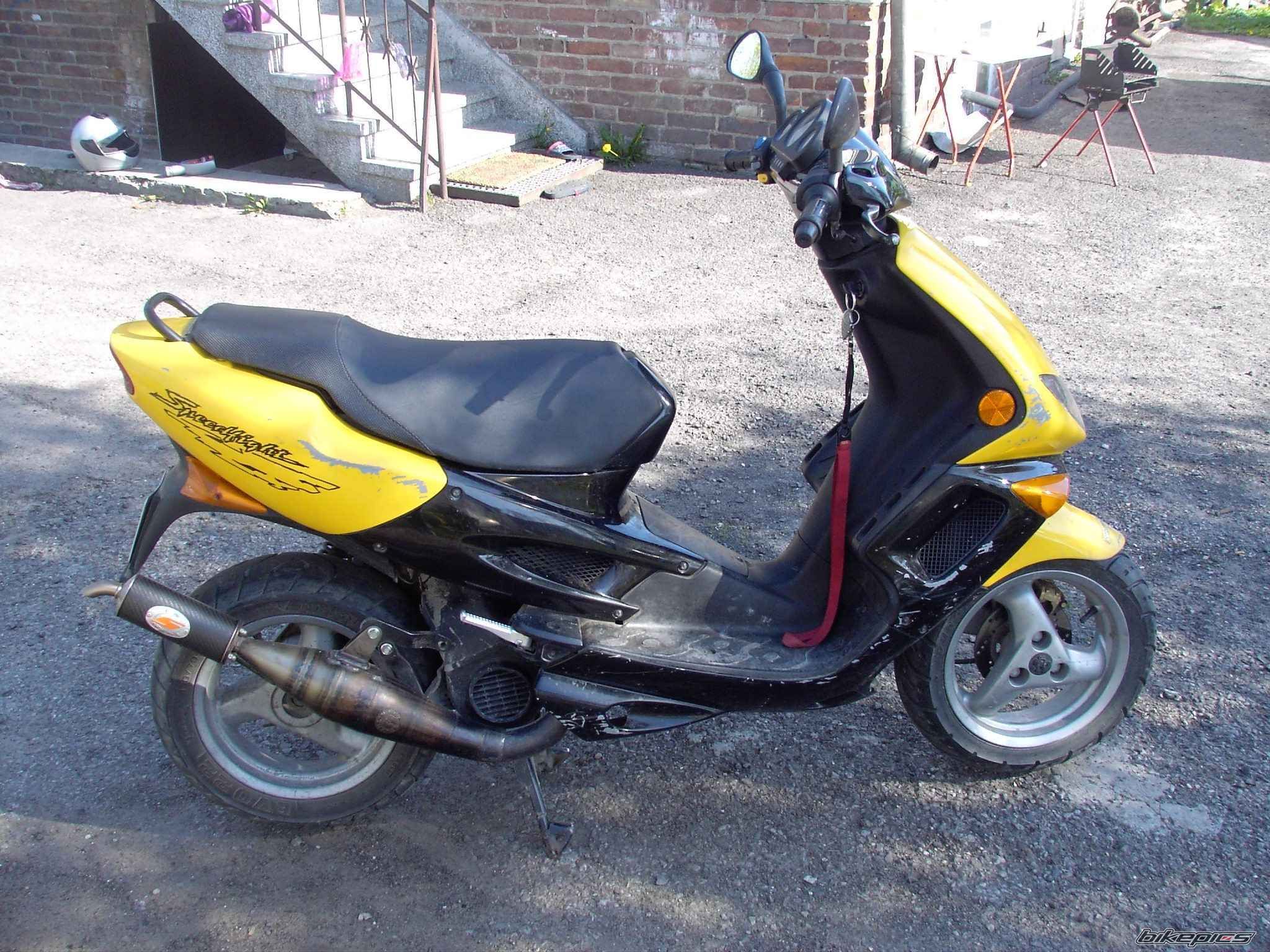 Photo 1077402