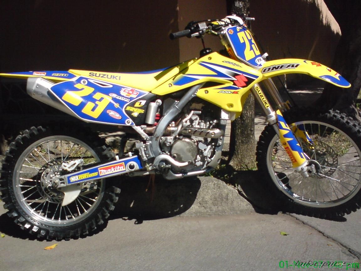 Photo 1077609