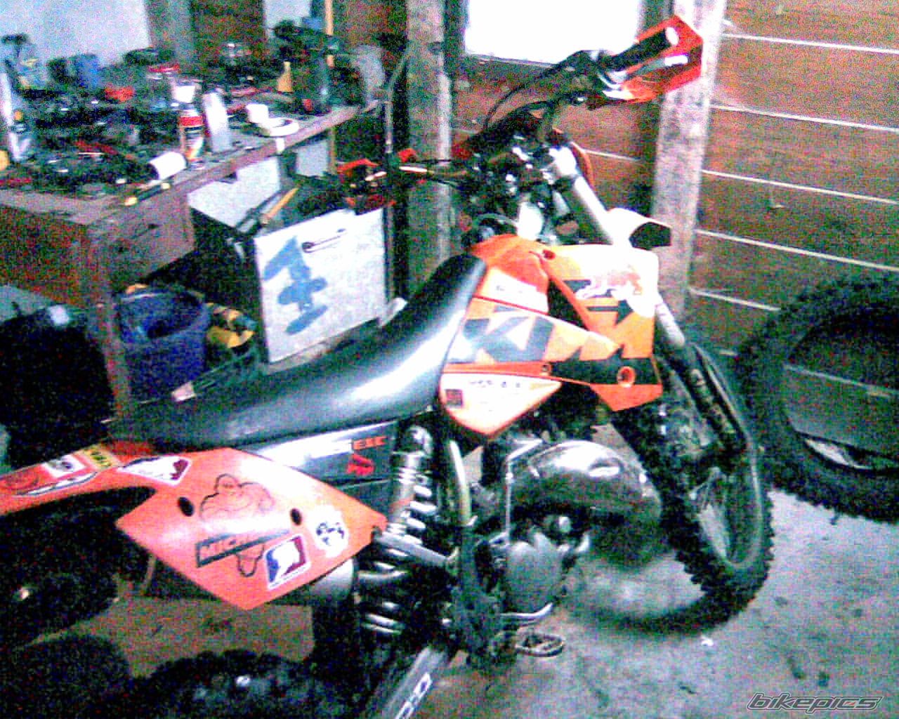 Photo 1077618