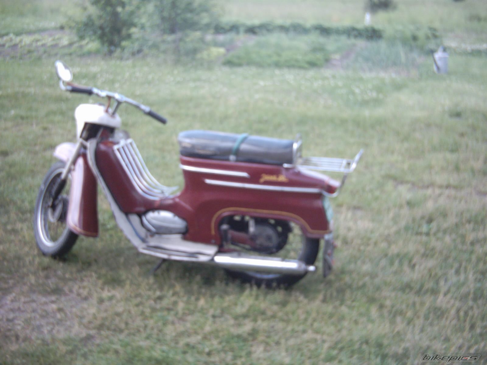 Photo 1077701