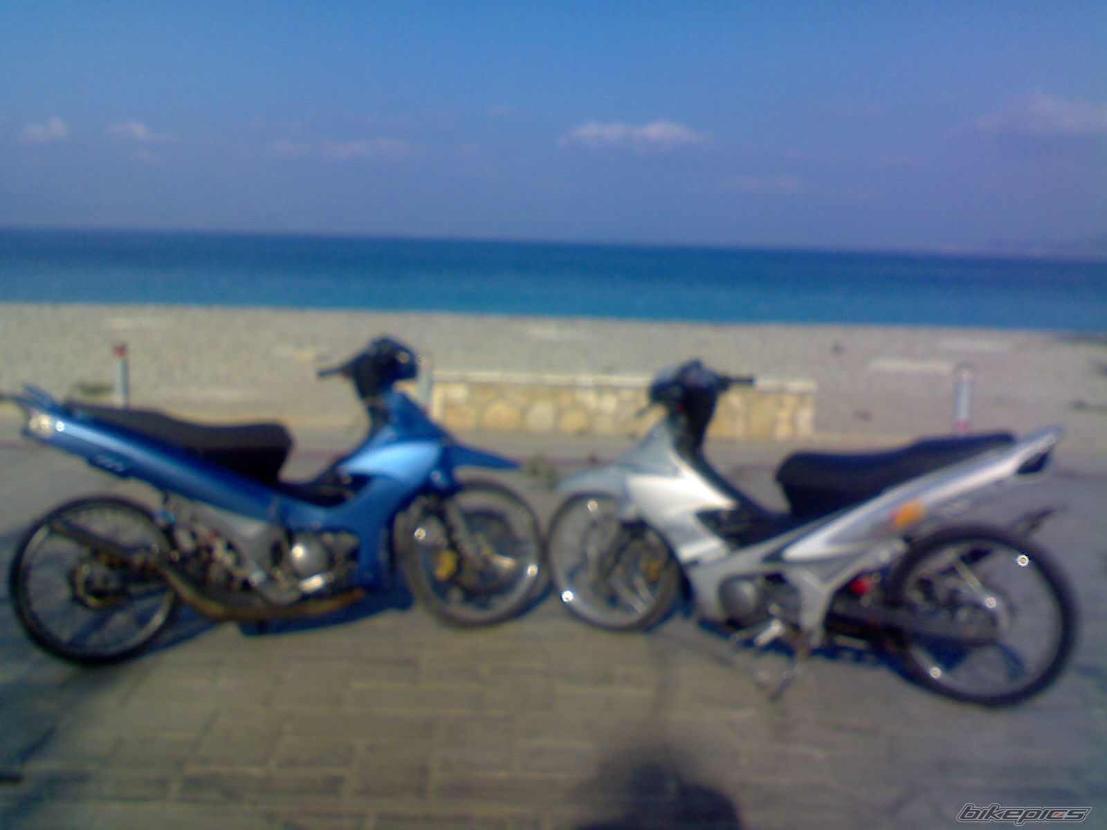 Photo 1077717