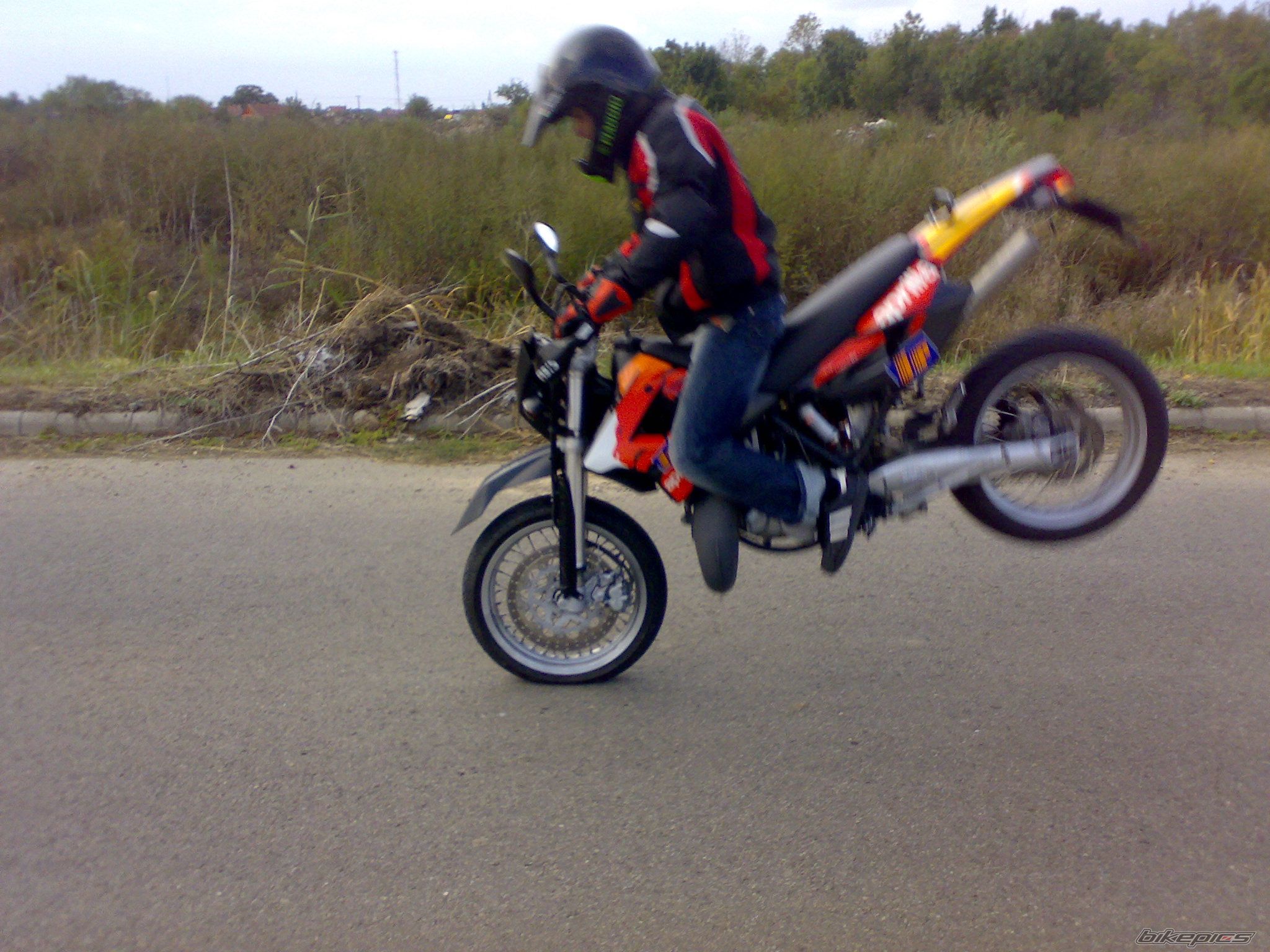 Photo 1077747