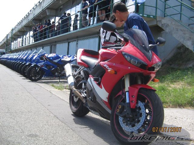 Photo 1077781
