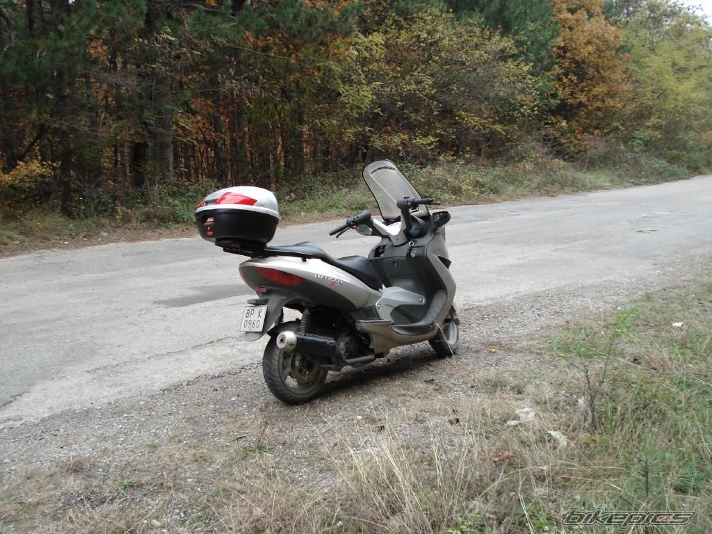 Photo 1077852