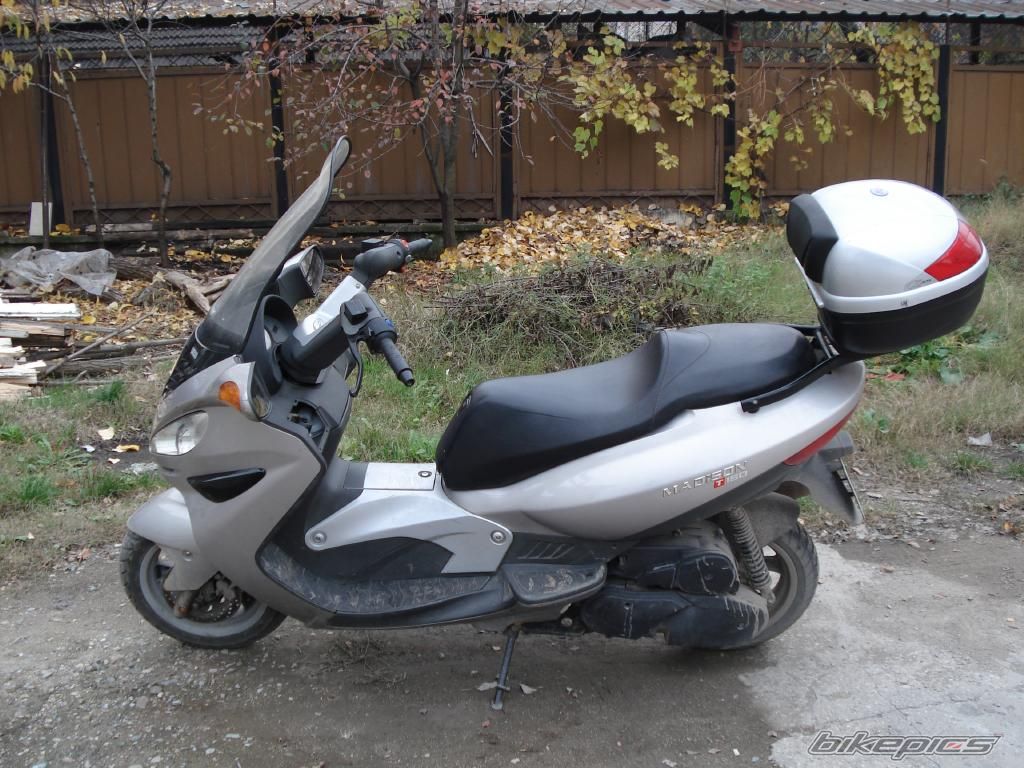 Photo 1077856