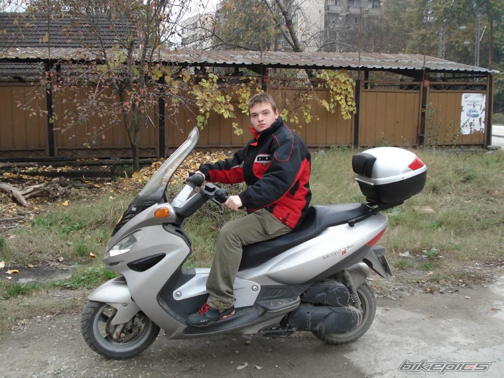 Photo 1077858