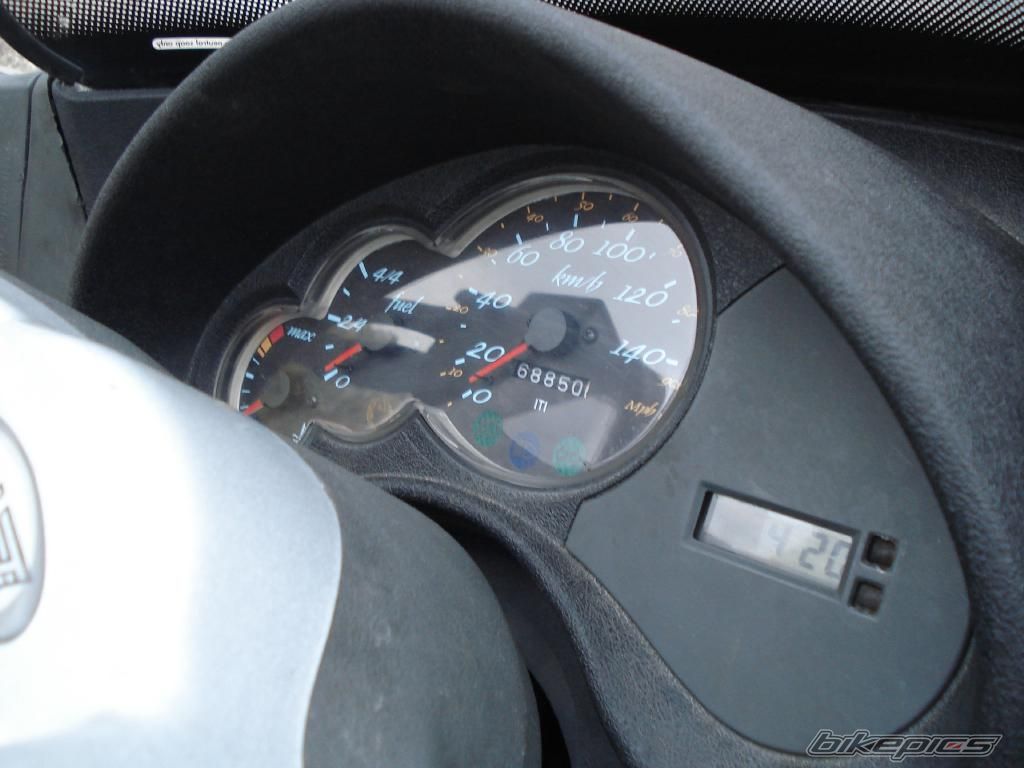 Photo 1077870