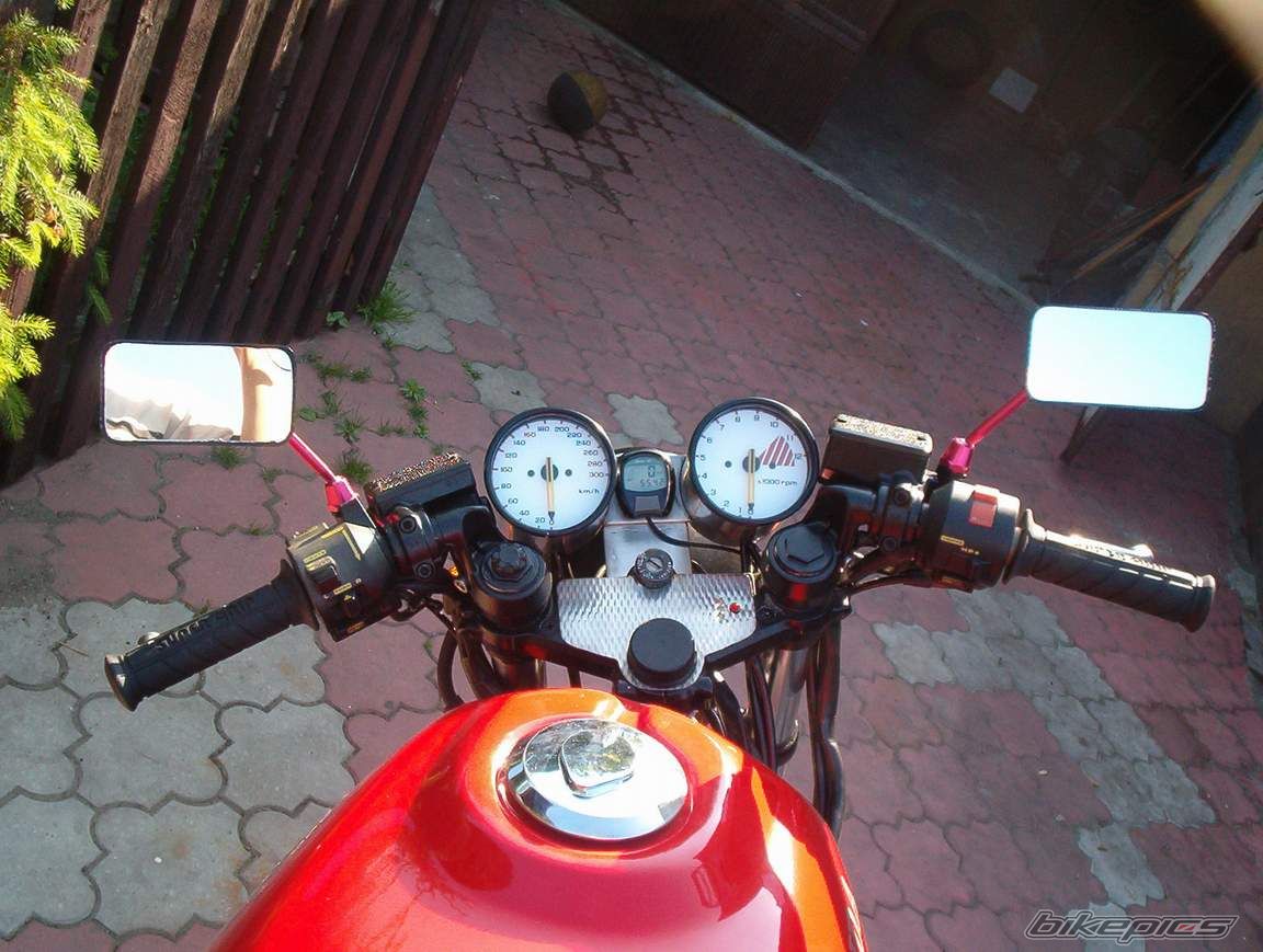 Photo 1077883