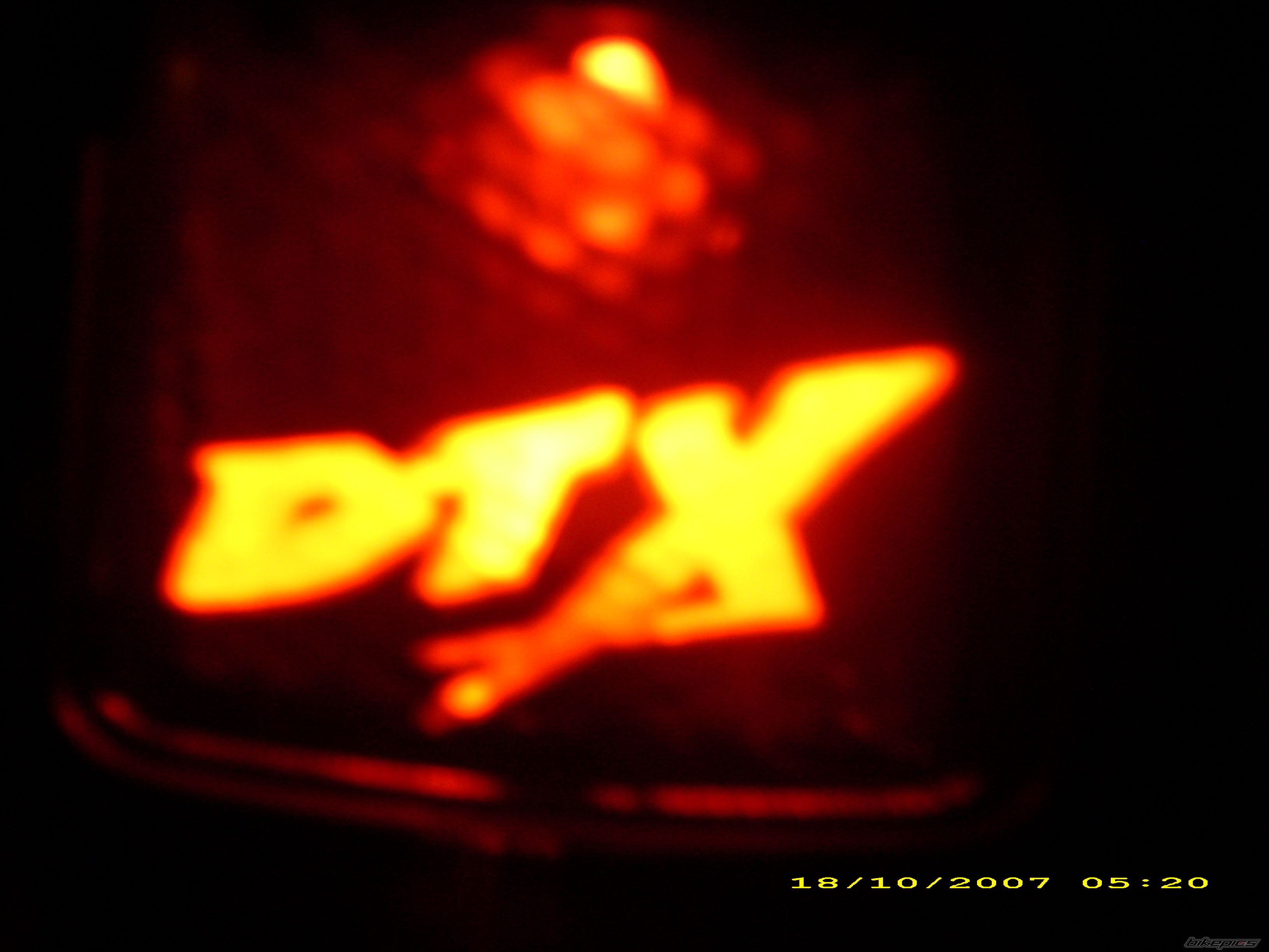 Photo 1077928