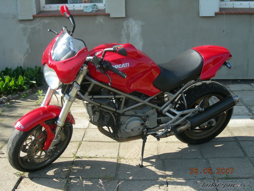 Photo 1077948