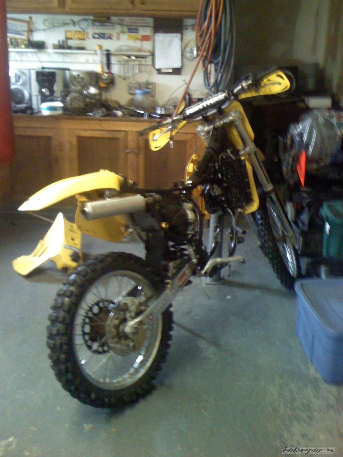 Photo 1077957