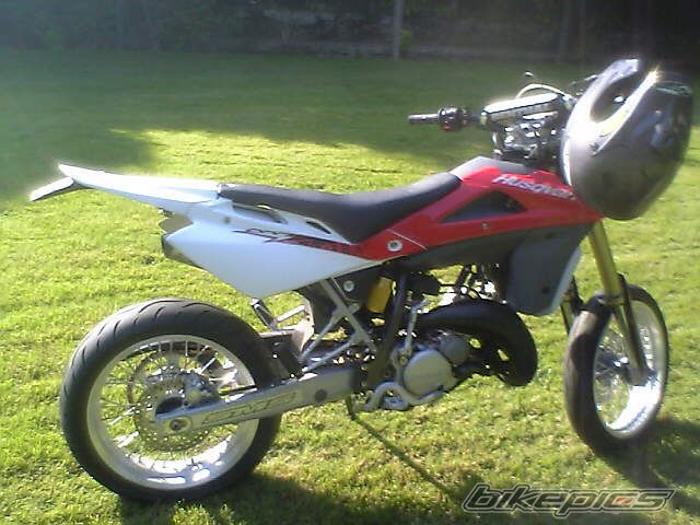 Photo 1077961
