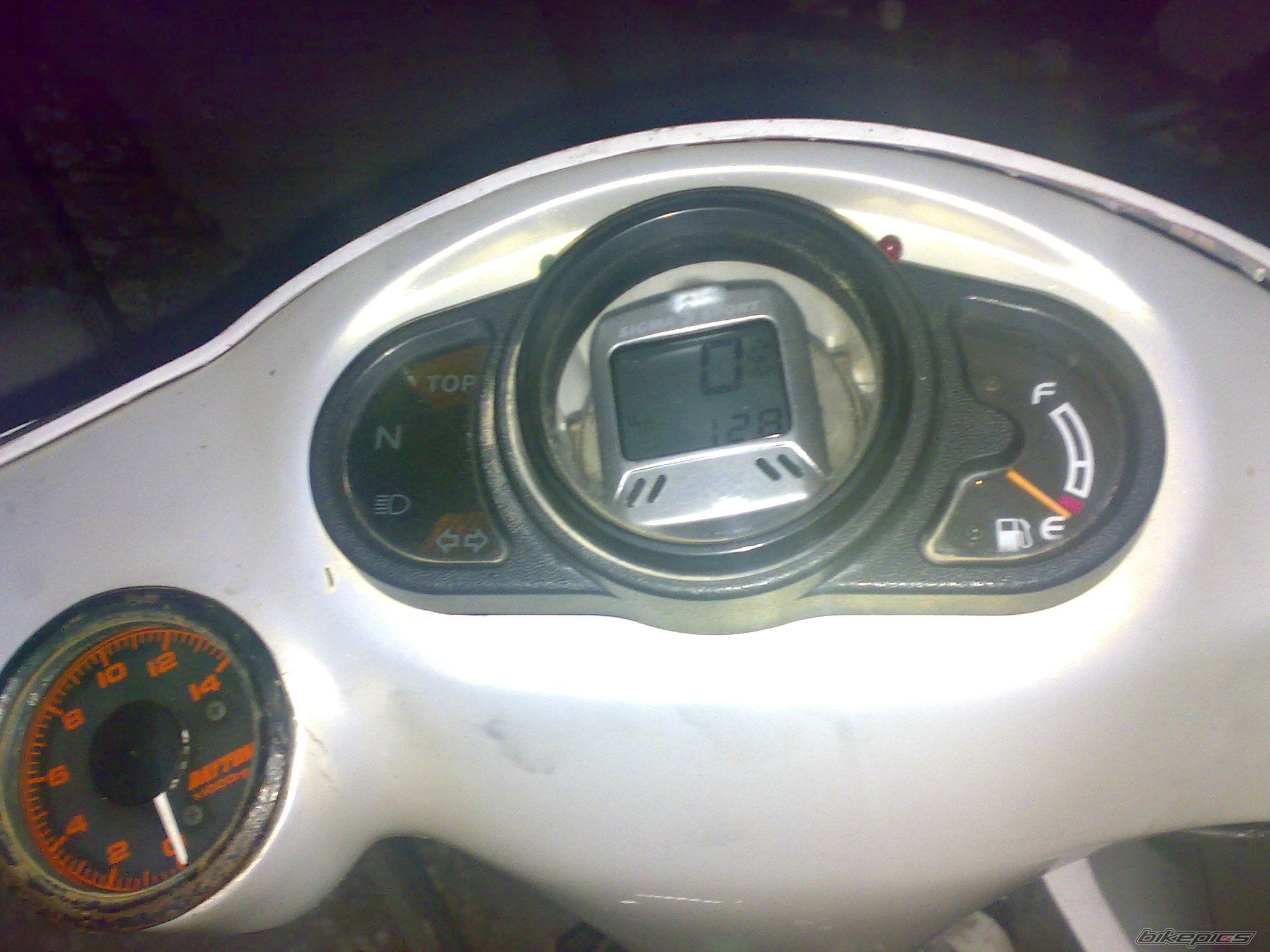 Photo 1077993