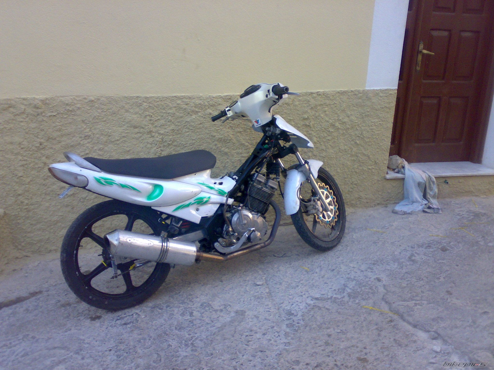 Photo 1078006