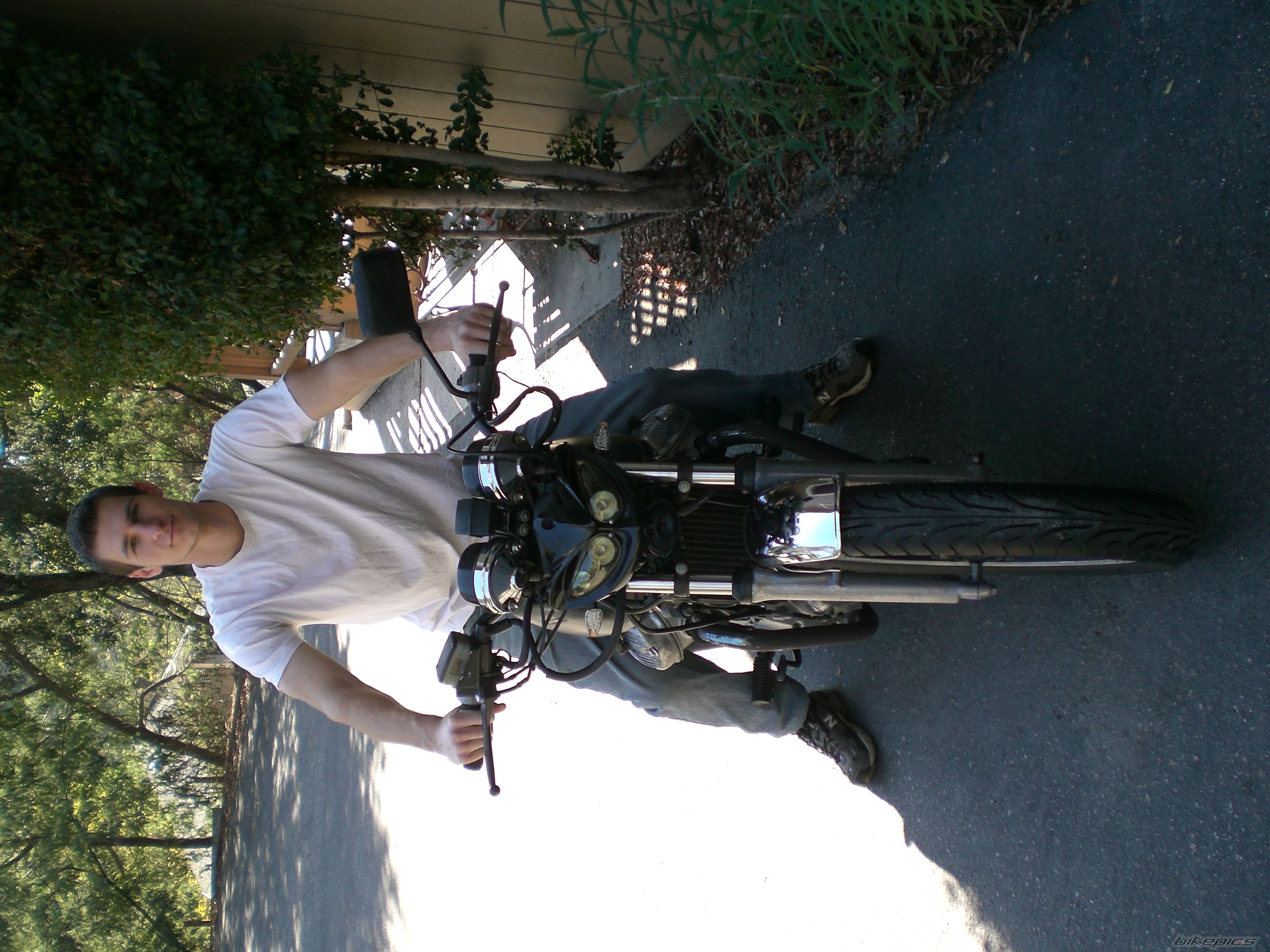 Photo 1078043