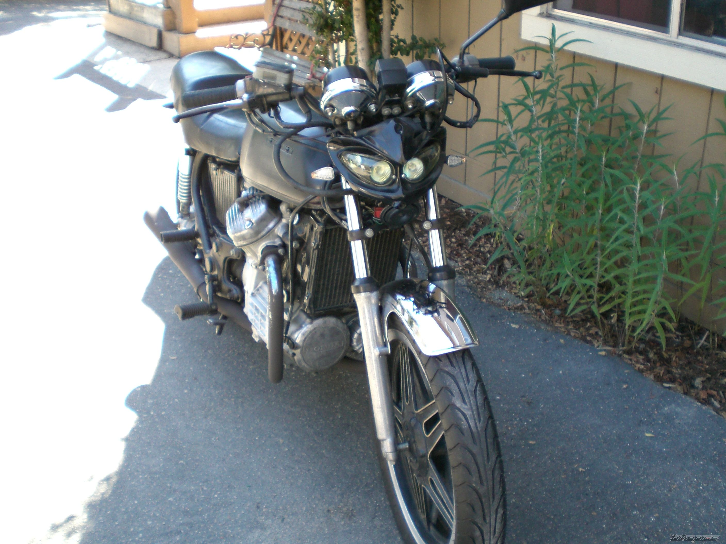 Photo 1078048