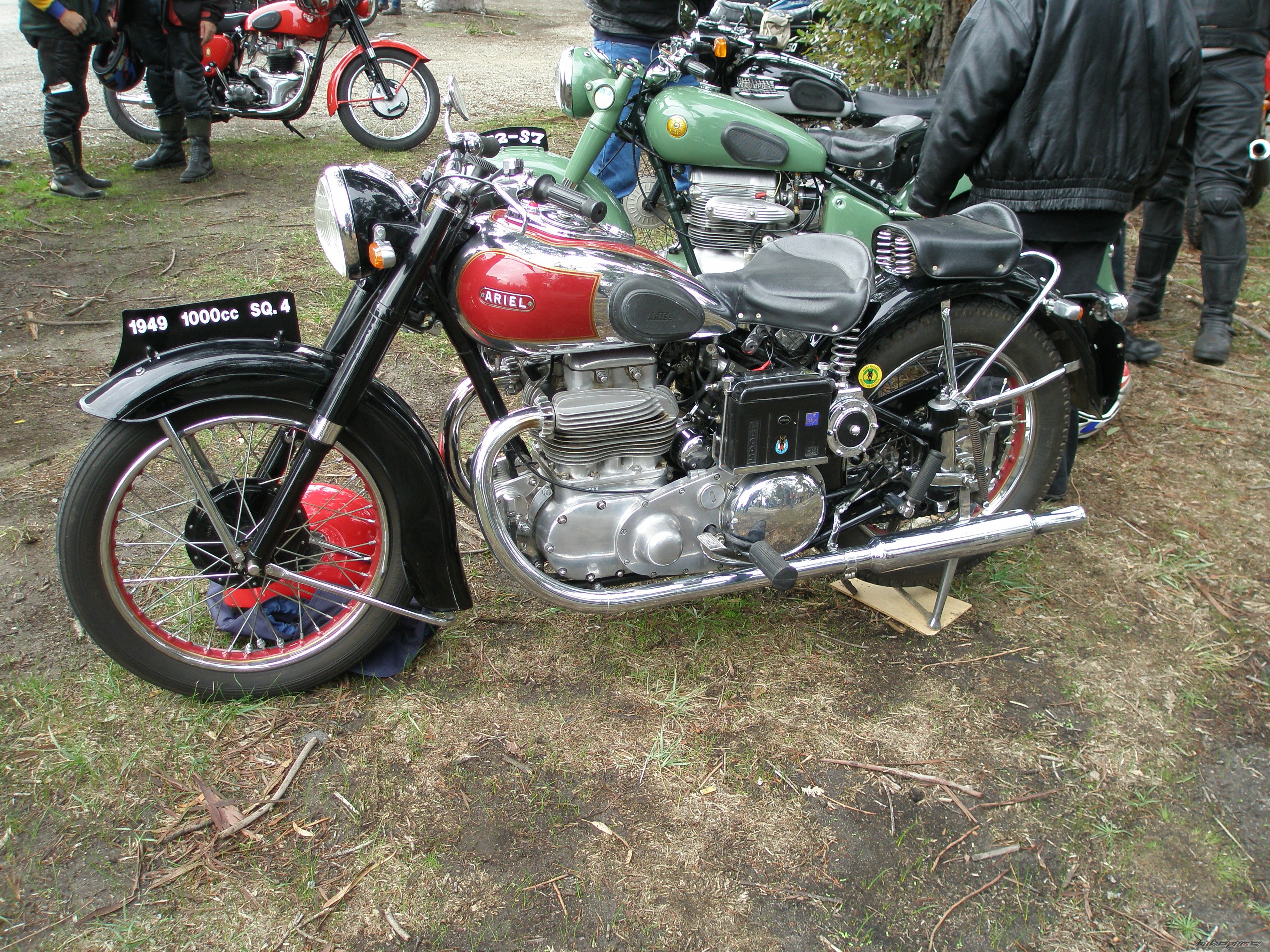 Photo 1078105