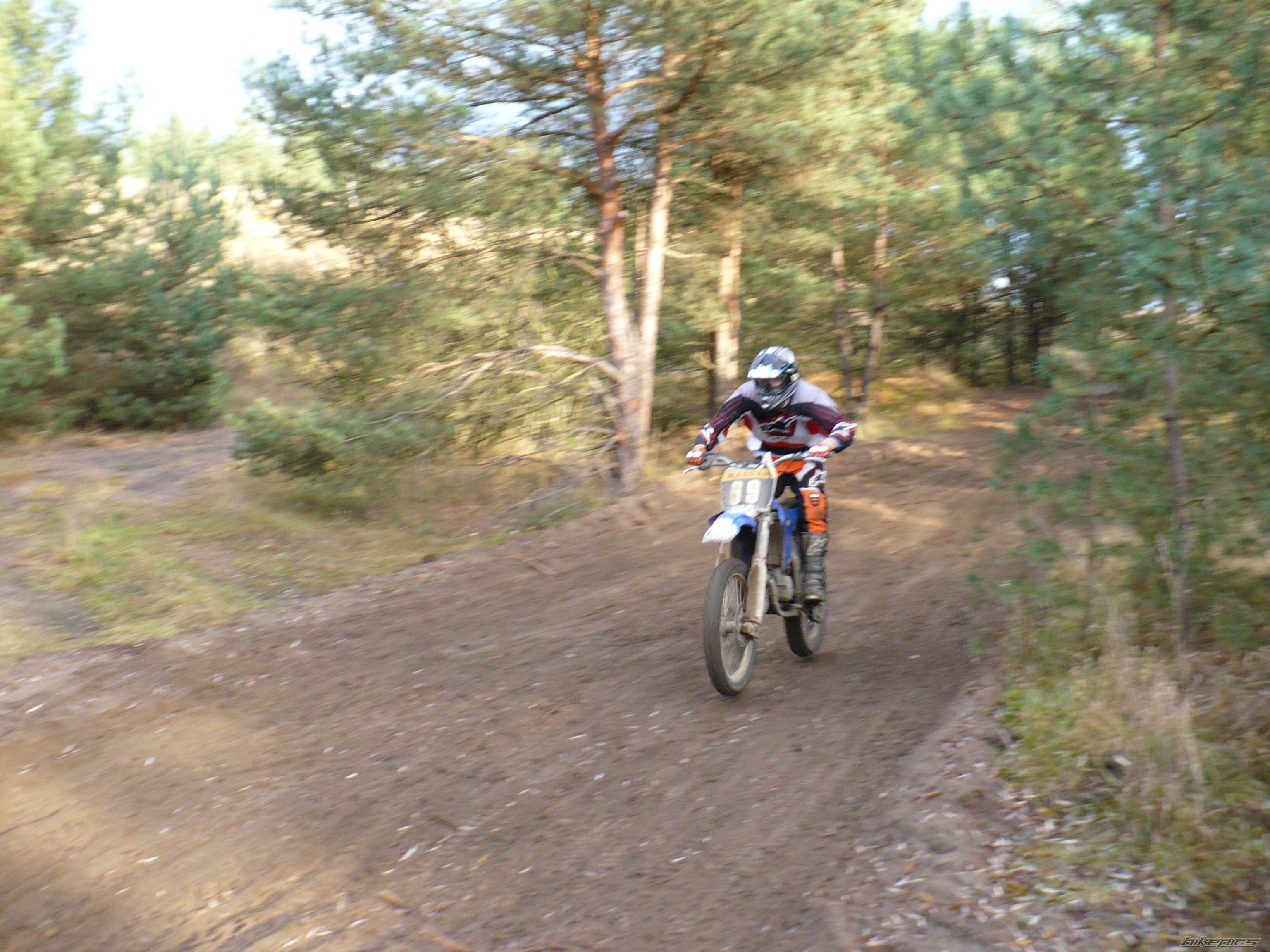Photo 1078373