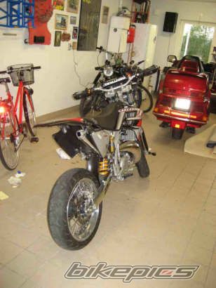 Photo 1078395