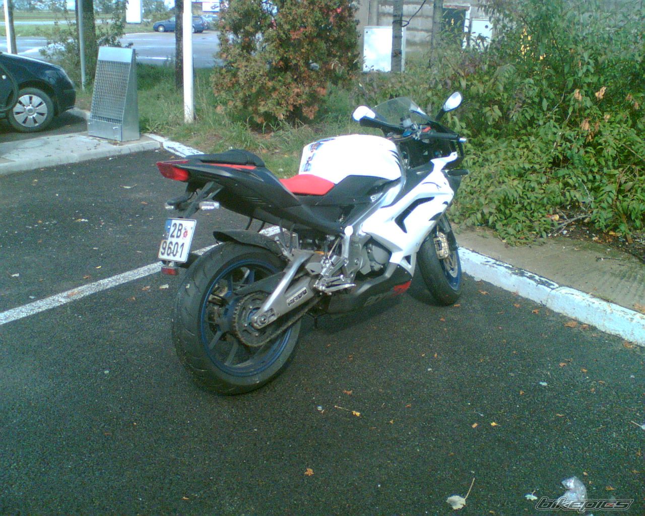 Photo 1078867