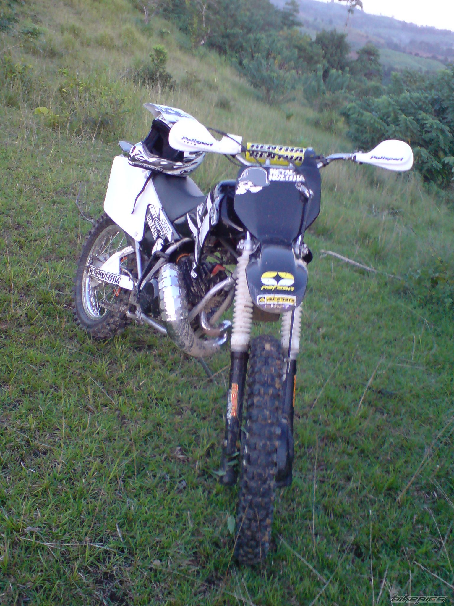 Photo 1079089
