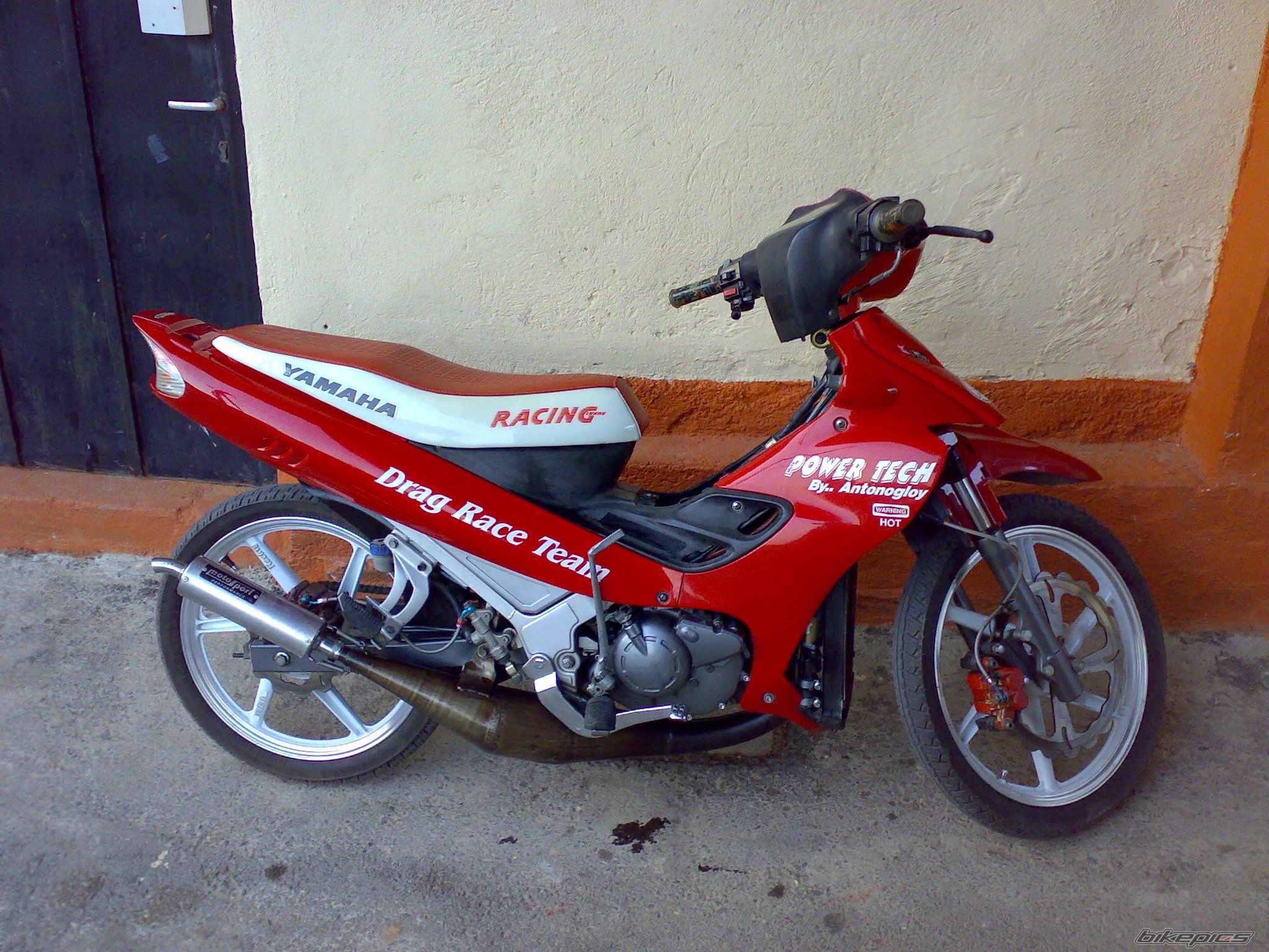 Photo 1079410