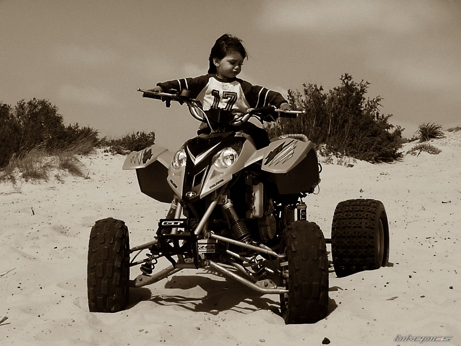 Photo 1079659