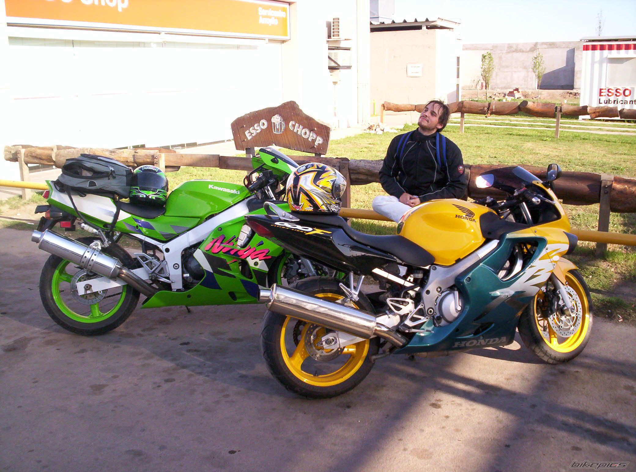 Photo 1079715